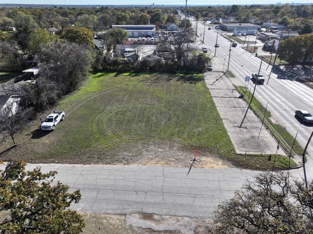 3900 Mercury Street, Haltom City, TX 76111