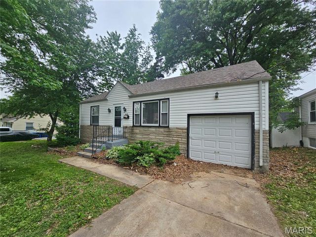 415 Millman Drive, St Louis, MO 63135