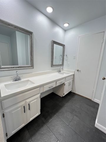 1842 Juniper Lane, Lewisville, TX 75077