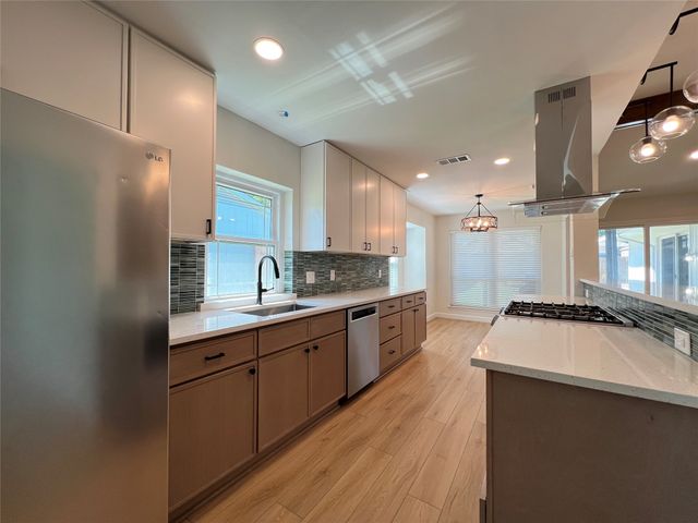 1842 Juniper Lane, Lewisville, TX 75077