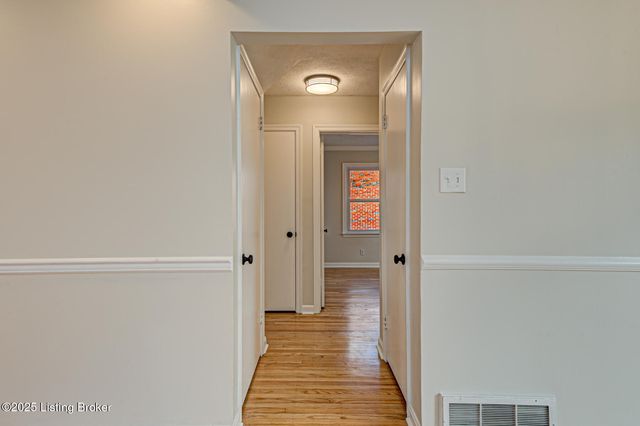 3630 Windward Way, Louisville, KY 40220