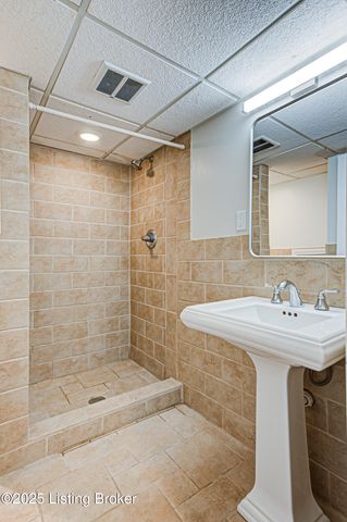 3630 Windward Way, Louisville, KY 40220