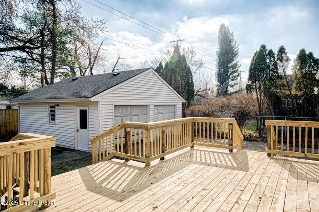 3630 Windward Way, Louisville, KY 40220