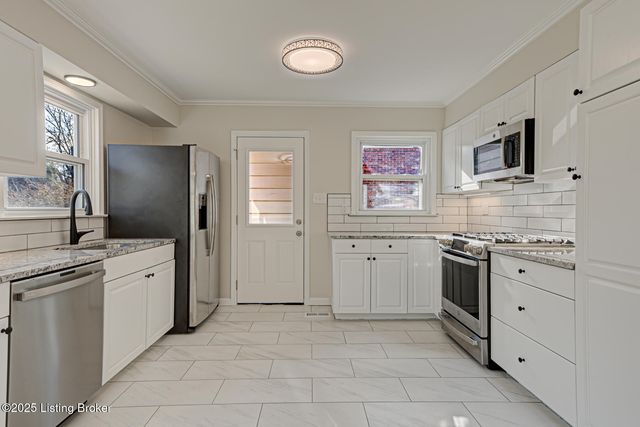 3630 Windward Way, Louisville, KY 40220