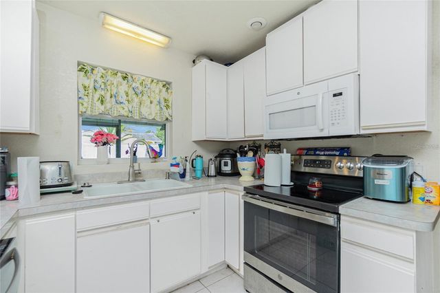 6103 FABIAN ROAD, North Port, FL 34287