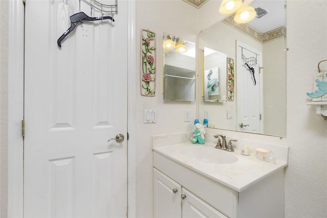 6103 FABIAN ROAD, North Port, FL 34287