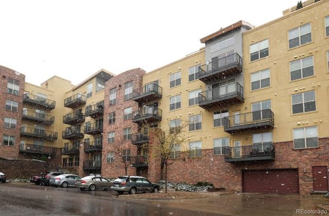 9079 E Panorama Circle 204, Englewood, CO 80112