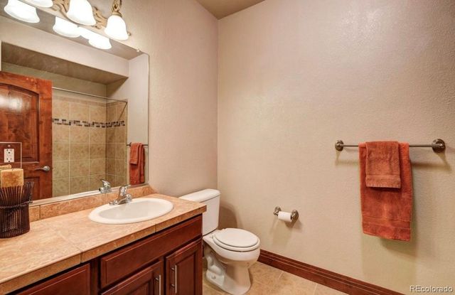 9079 E Panorama Circle 204, Englewood, CO 80112