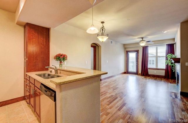 9079 E Panorama Circle 204, Englewood, CO 80112