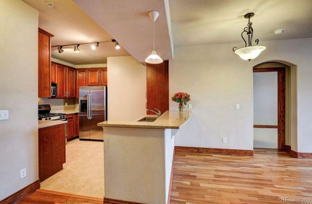 9079 E Panorama Circle 204, Englewood, CO 80112