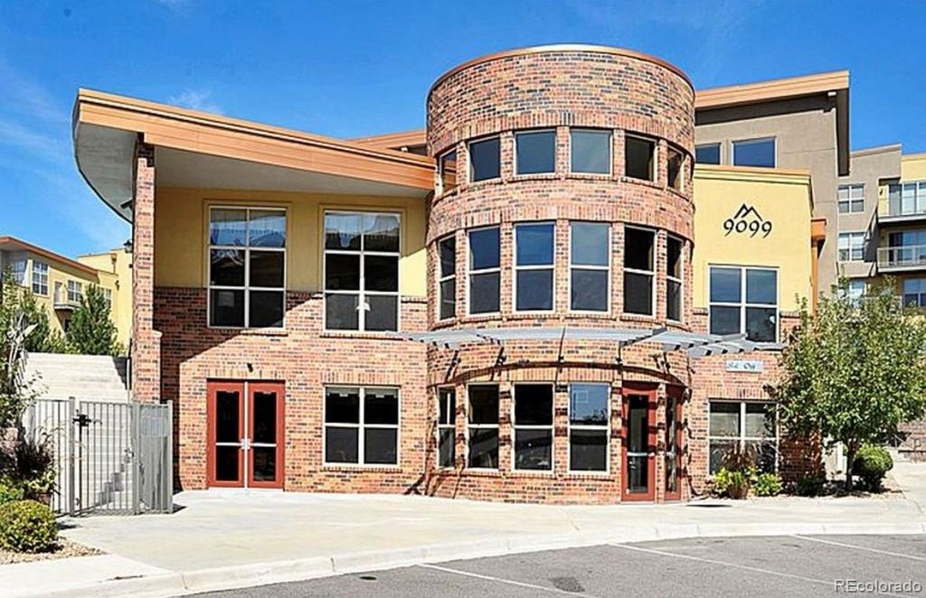 9079 E Panorama Circle 204, Englewood, CO 80112