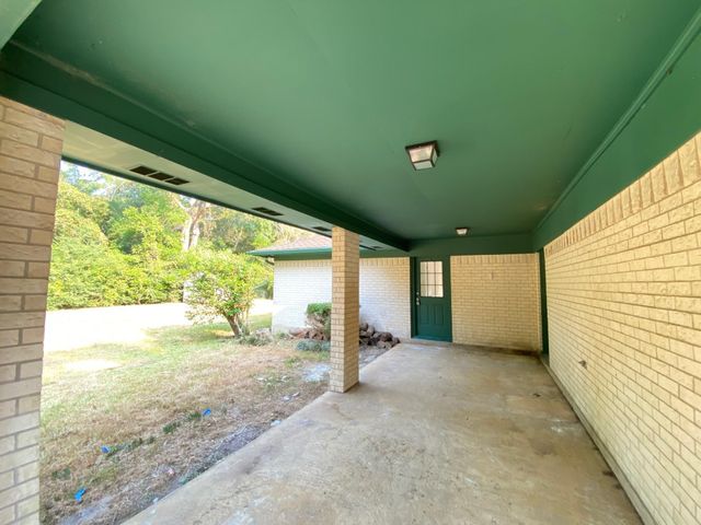 410 Cordell Drive, Crockett, TX 75835