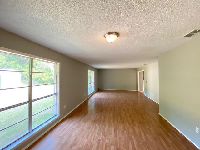 410 Cordell Drive, Crockett, TX 75835