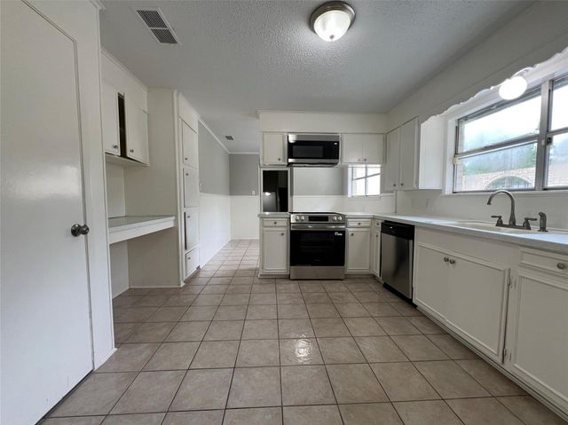 410 Cordell Drive, Crockett, TX 75835