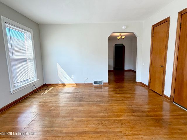 208 Breckinridge ln. Ln 4, Louisville, KY 40207