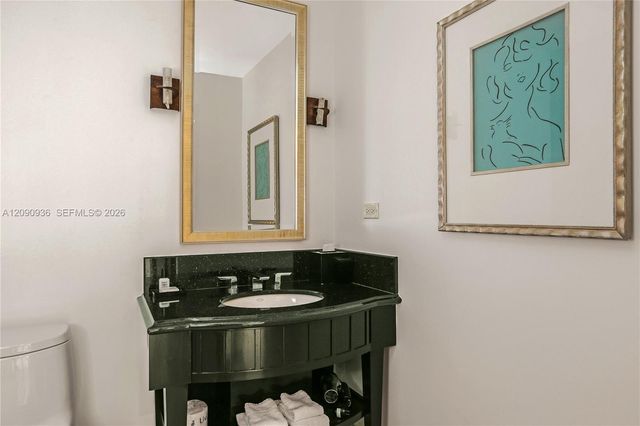 4391 Collins Avenue 307, Miami Beach, FL 33140