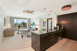 4391 Collins Avenue 307, Miami Beach, FL 33140