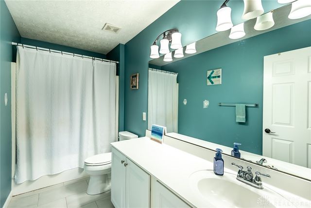 318 Countryside Drive, Lebanon, OH 45036