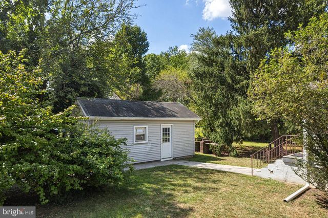 1615 CHAPEL AVE W, Cherry Hill, NJ 08002