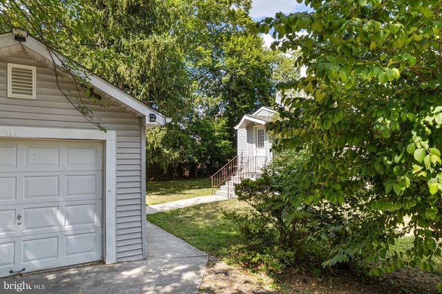 1615 CHAPEL AVE W, Cherry Hill, NJ 08002