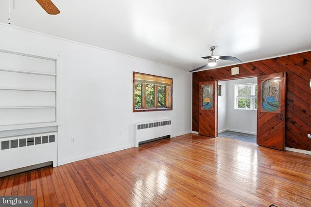 1615 CHAPEL AVE W, Cherry Hill, NJ 08002