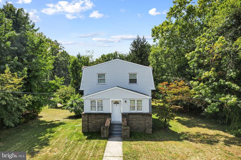 1615 CHAPEL AVE W, Cherry Hill, NJ 08002