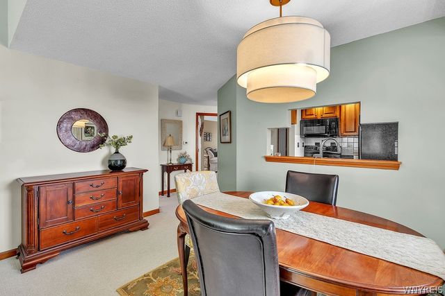 3 Beacon Park L, Amherst, NY 14228