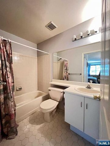1029 Castle Road, Mahwah, NJ 07430