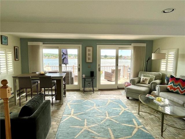 57 Green Street, Portsmouth, RI 02871