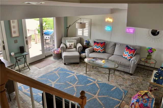 57 Green Street, Portsmouth, RI 02871