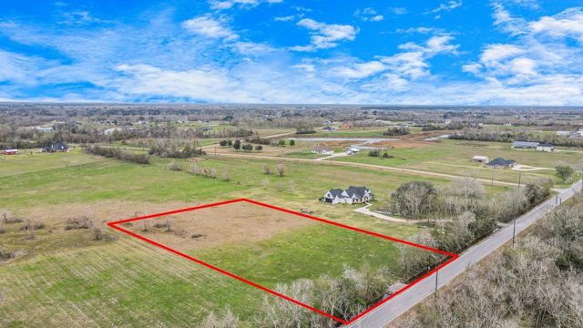 1402 County Road 34, Angleton, TX 77515