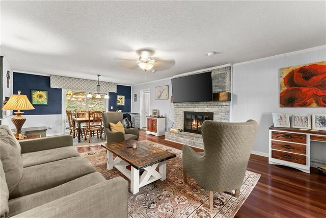 670 Harbor Cove, Gainesville, GA 30501