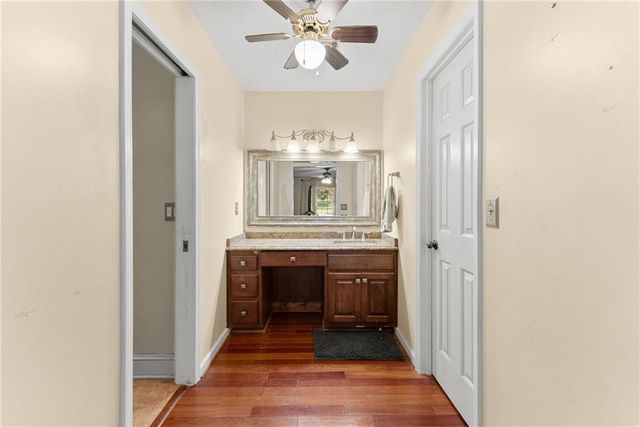 670 Harbor Cove, Gainesville, GA 30501