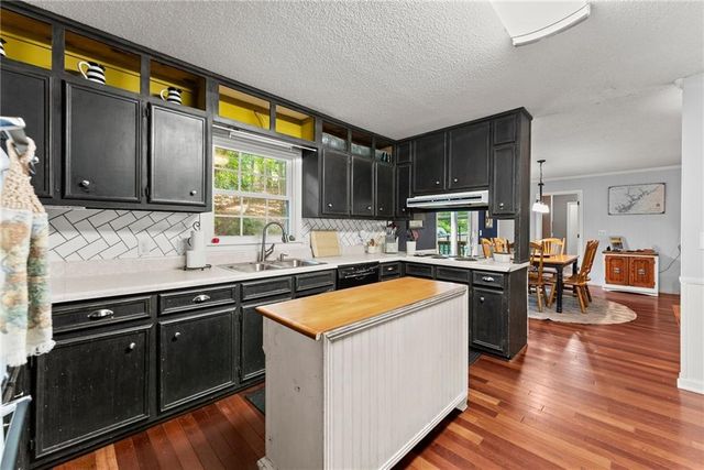 670 Harbor Cove, Gainesville, GA 30501