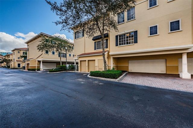 5215 BEACH BREEZE COURT 5215, Tampa, FL 33609
