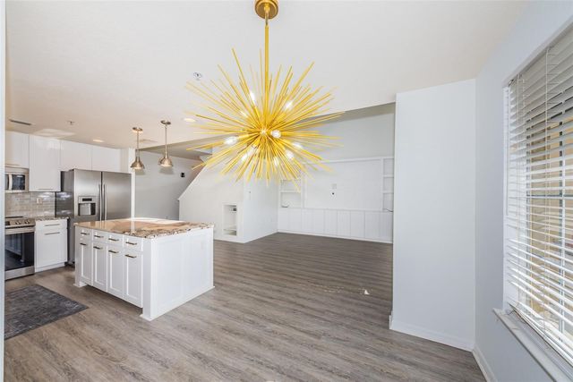 5215 BEACH BREEZE COURT 5215, Tampa, FL 33609
