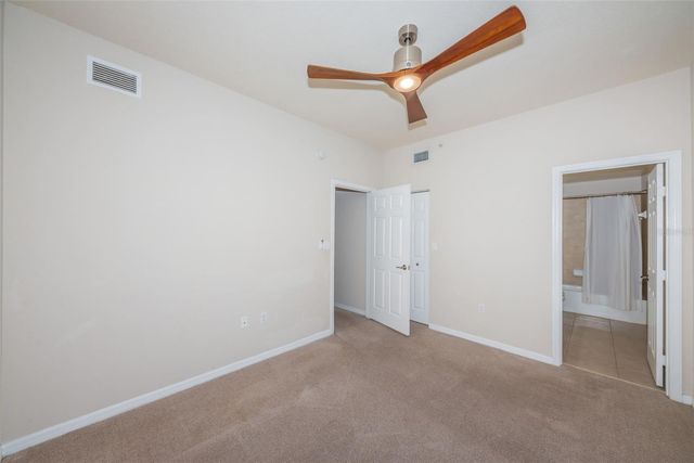 5215 BEACH BREEZE COURT 5215, Tampa, FL 33609