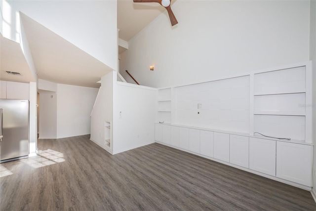 5215 BEACH BREEZE COURT 5215, Tampa, FL 33609