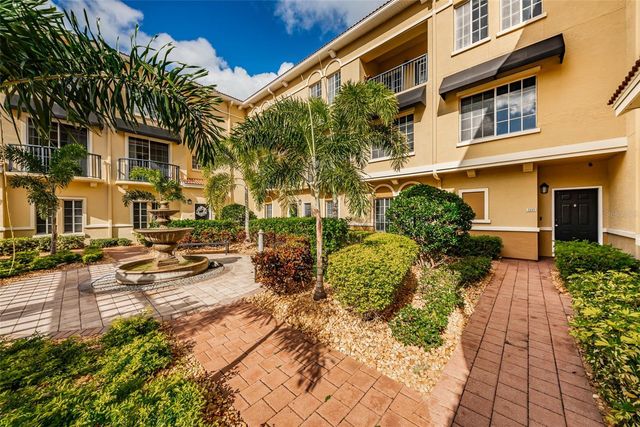 5215 BEACH BREEZE COURT 5215, Tampa, FL 33609