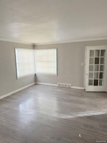 12809 Kilbourne Street, Detroit, MI 48213