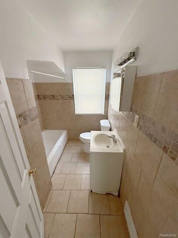 12809 Kilbourne Street, Detroit, MI 48213