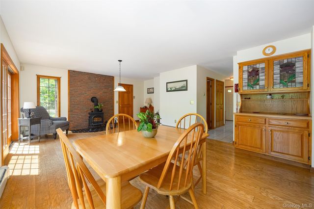 44 Eleanor Drive, Salt Point, NY 12578