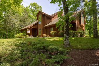 44 Eleanor Drive, Salt Point, NY 12578