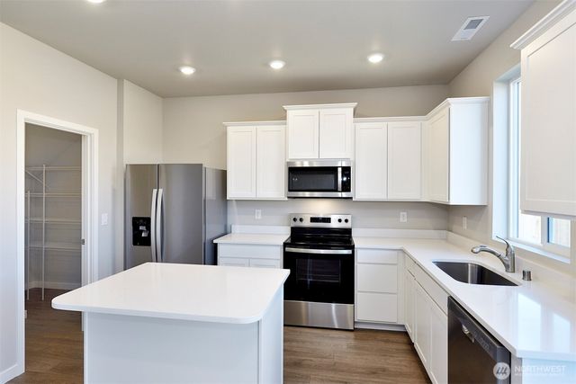 9722 Brown Street SE, Yelm, WA 98597