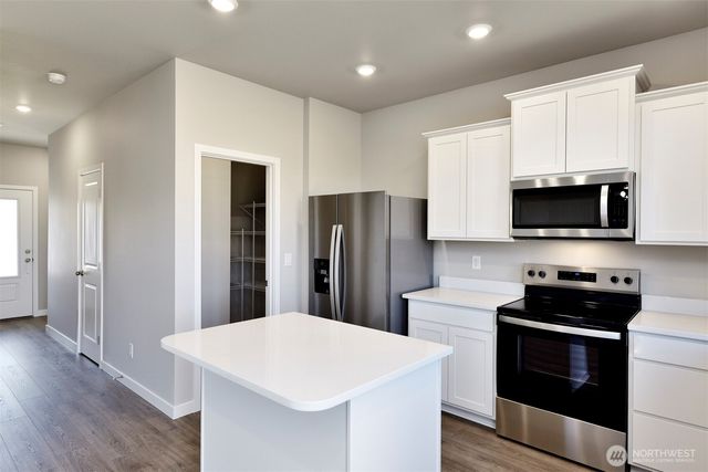 9722 Brown Street SE, Yelm, WA 98597