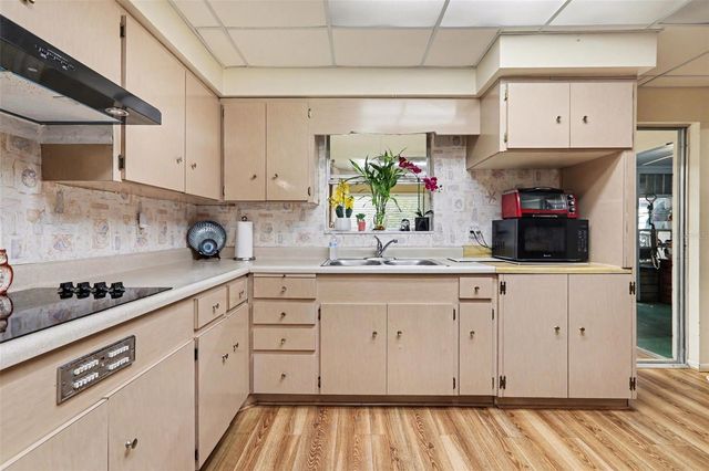 4204 CAPE VISTA DRIVE, Bradenton, FL 34209