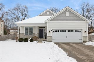 5 Lake Vista Court, Lake Villa, IL 60046