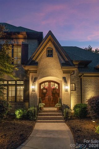 8905 Whirlaway Lane, Waxhaw, NC 28173
