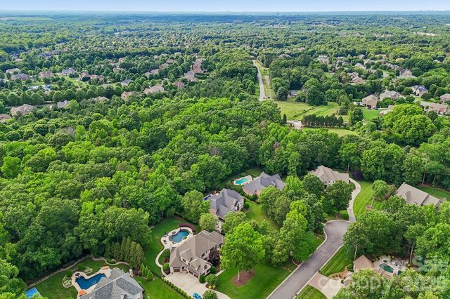 8905 Whirlaway Lane, Waxhaw, NC 28173