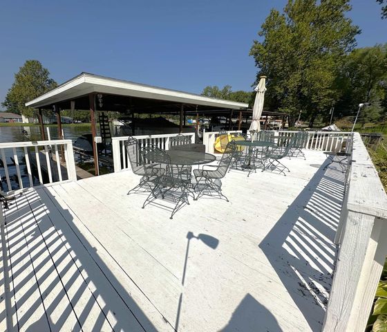 5240 E Wenz Drive, Monticello, IN 47960